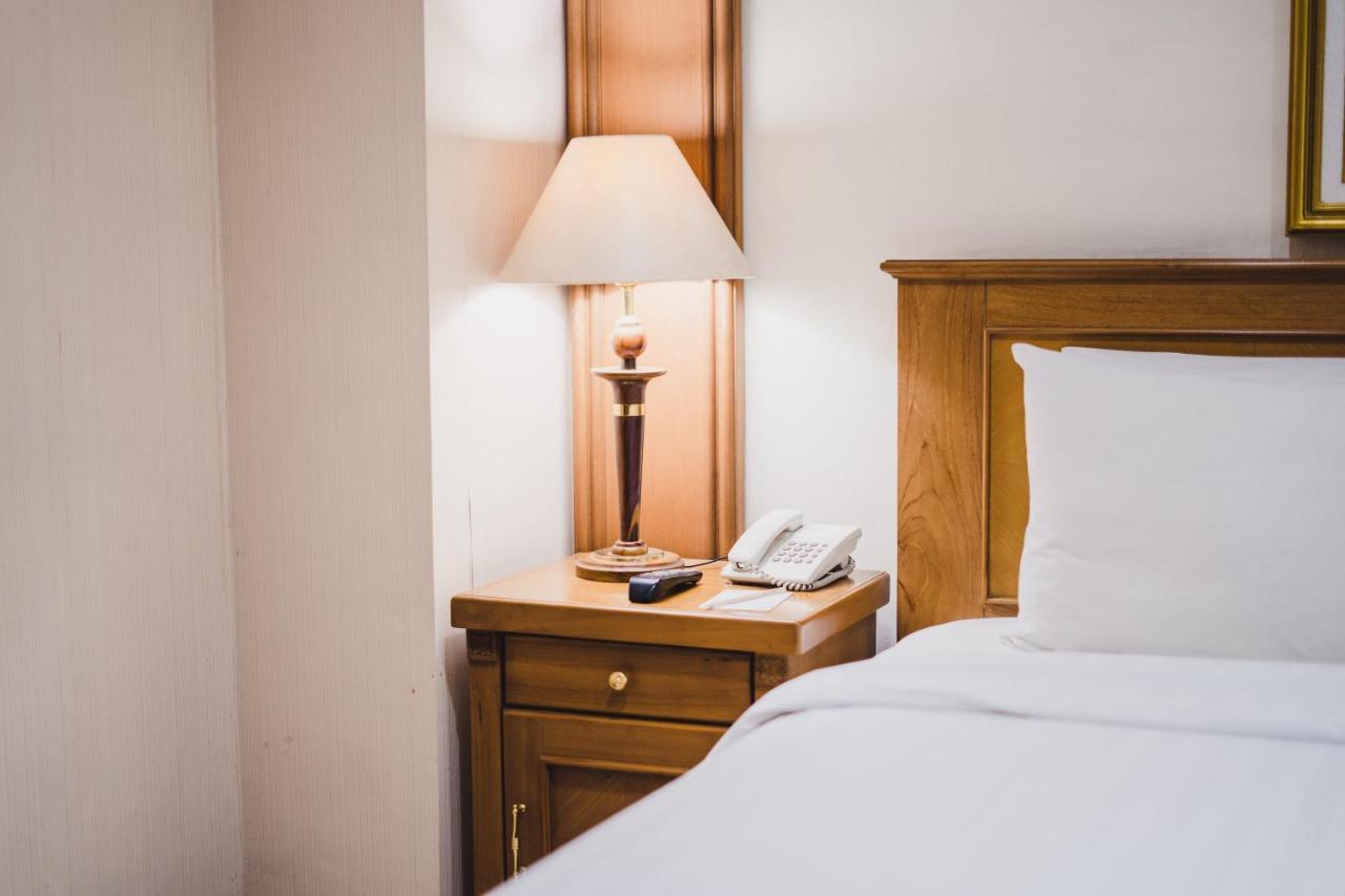 Hotel Sahid Jaya Lippo צ'יקראנג מראה חיצוני תמונה