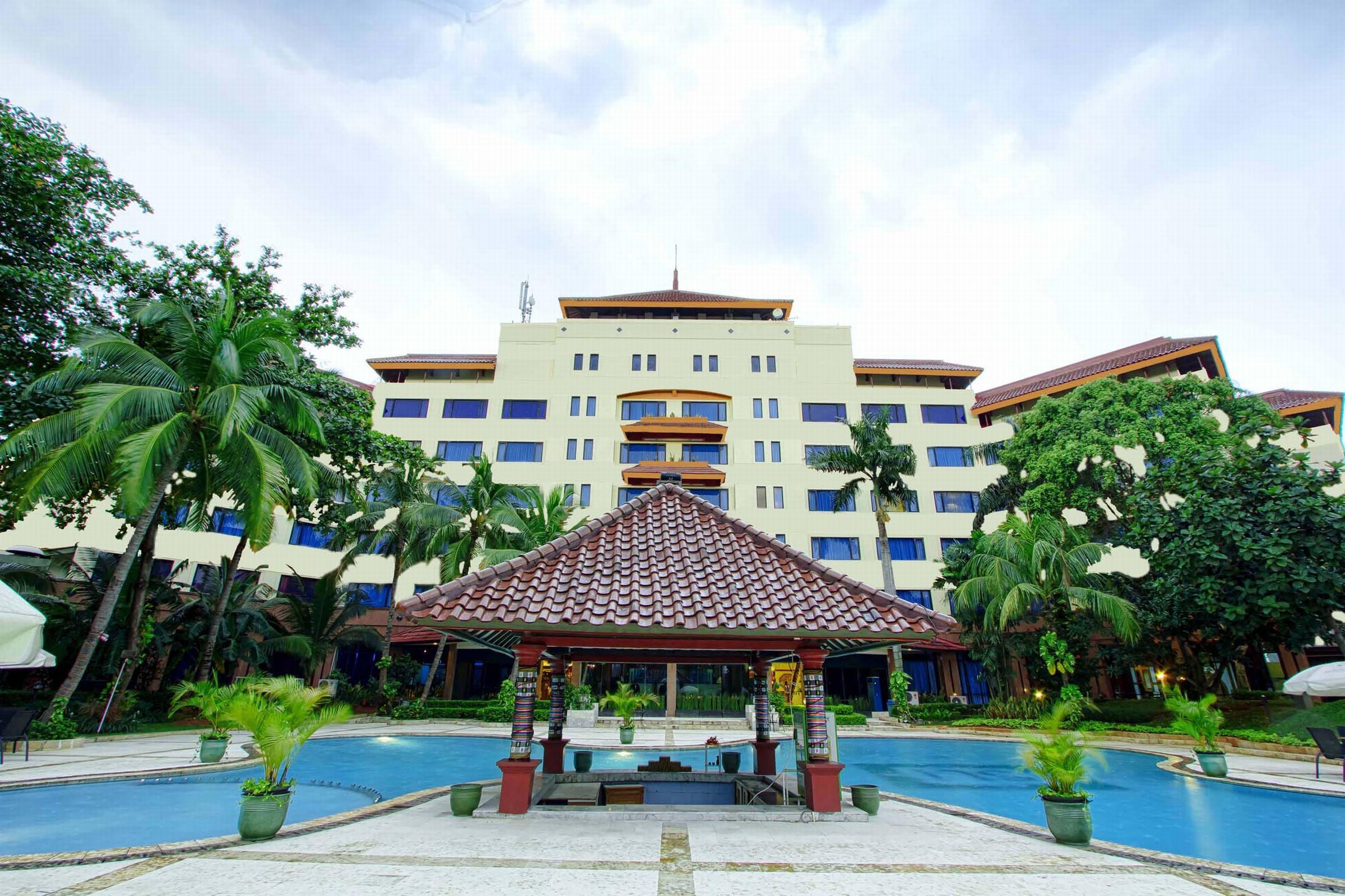 Hotel Sahid Jaya Lippo צ'יקראנג מראה חיצוני תמונה
