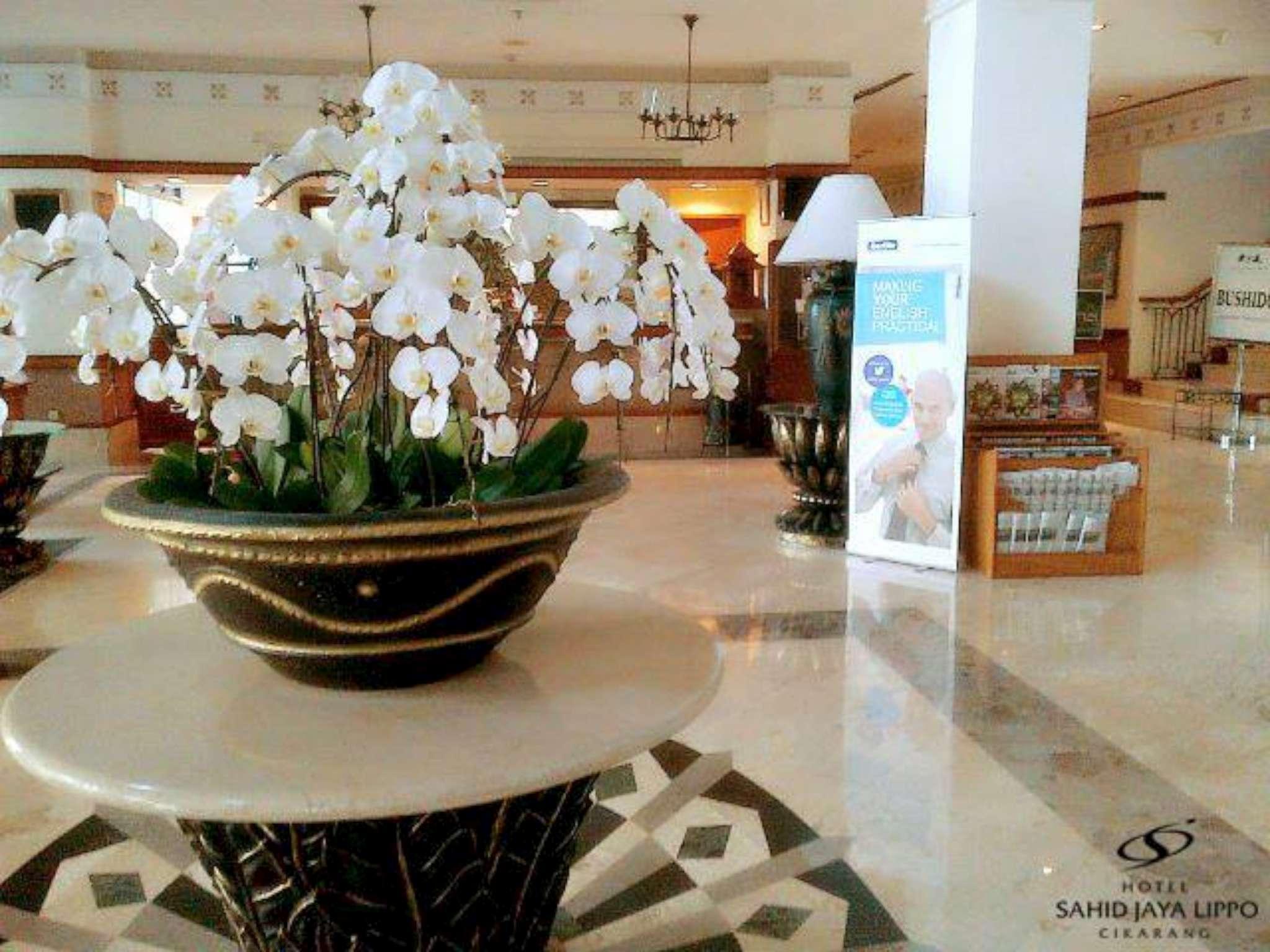 Hotel Sahid Jaya Lippo צ'יקראנג מראה חיצוני תמונה