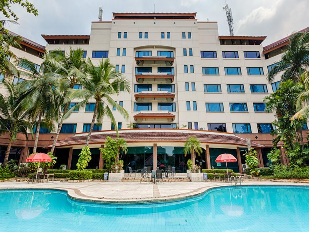 Hotel Sahid Jaya Lippo צ'יקראנג מראה חיצוני תמונה