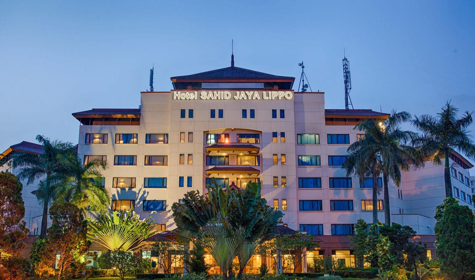 Hotel Sahid Jaya Lippo צ'יקראנג מראה חיצוני תמונה